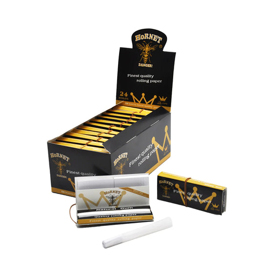 HORNET 1 1/4 Size White Rolling Paper With White Tips